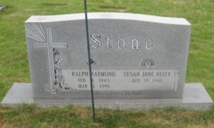 Gravestone of Susan Jane Neely Stone and Ralph Raymond Stone.